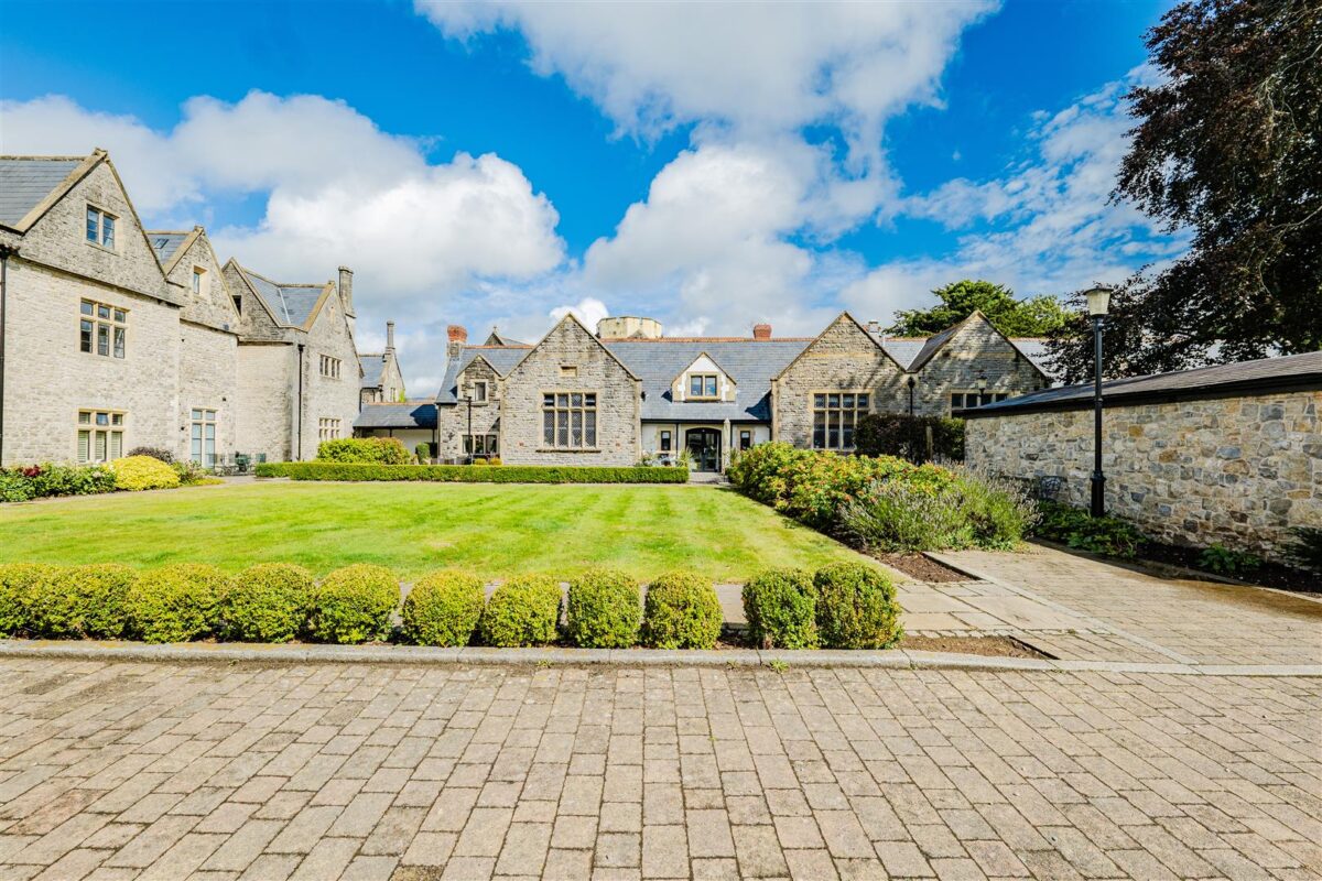 Church Street, Cowbridge