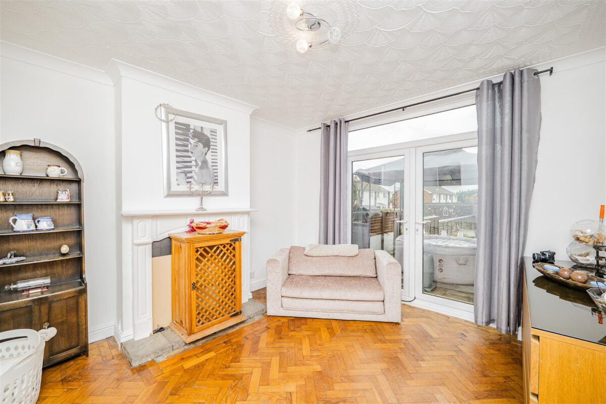 Ridgeway Road, Barry