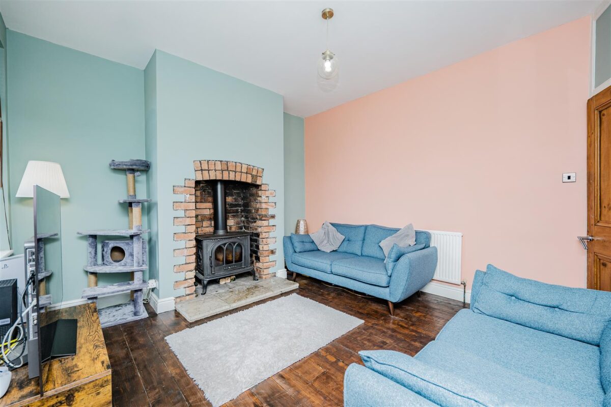 Gladstone Road, Barry