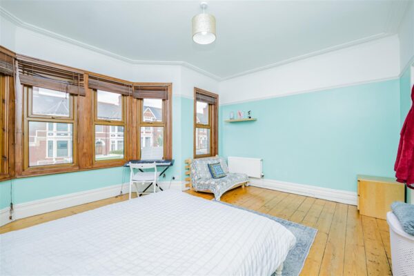 Gladstone Road, Barry