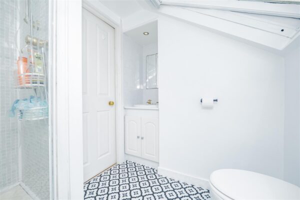 Gladstone Road, Barry