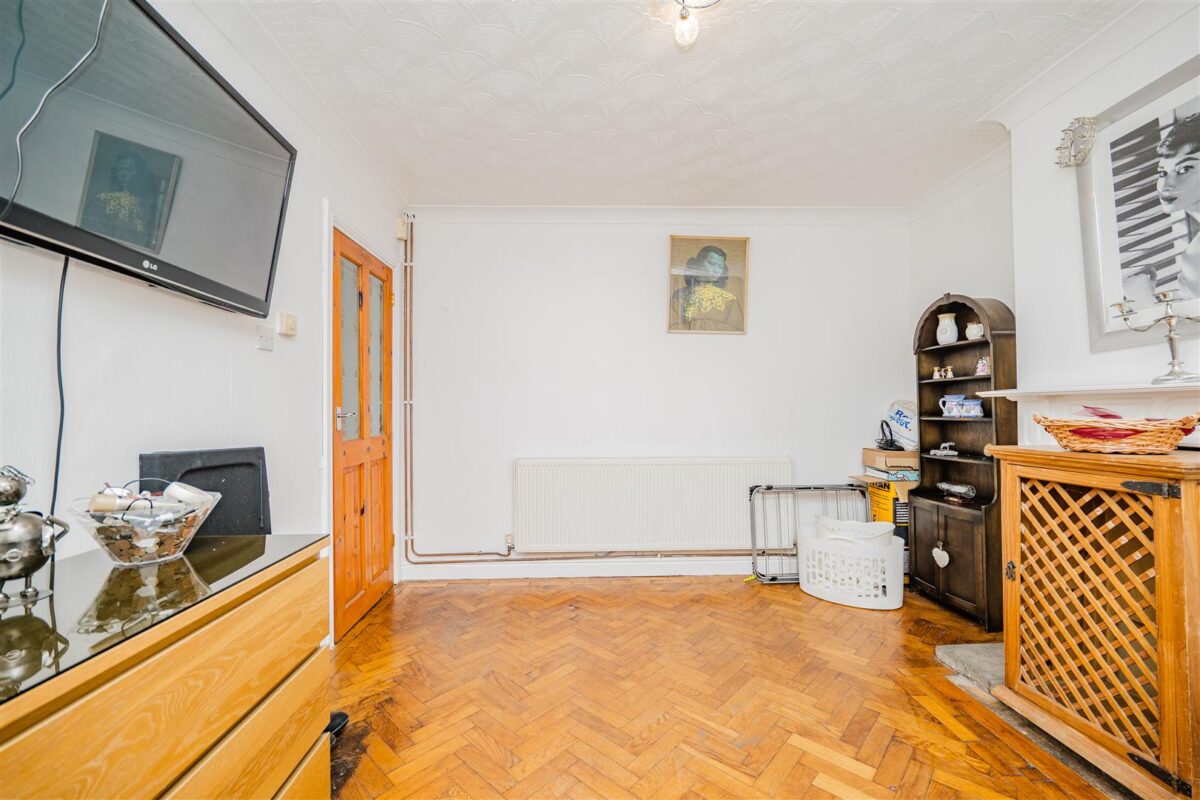 Ridgeway Road, Barry