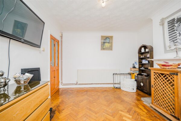 Ridgeway Road, Barry