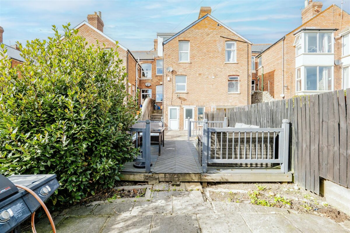 Gladstone Road, Barry