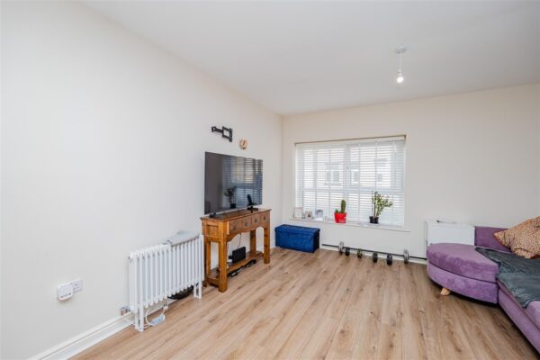 Hunter Street, Barry