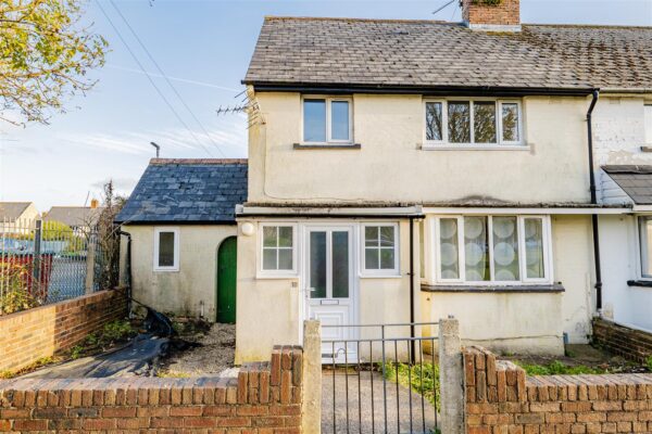 Florence Avenue, Barry