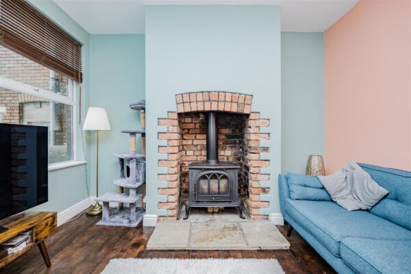 Gladstone Road, Barry