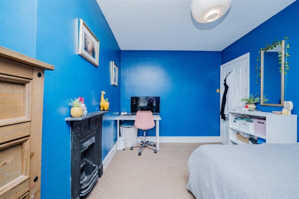 Gladstone Road, Barry