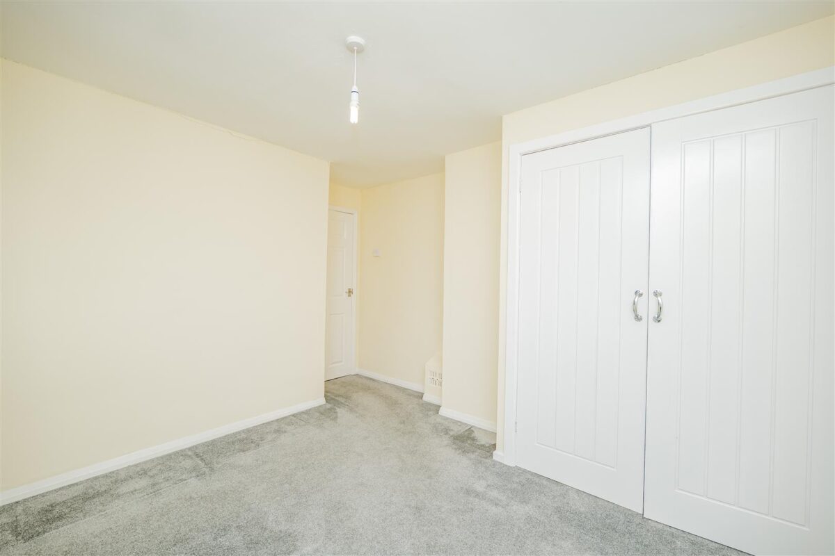 Florence Avenue, Barry