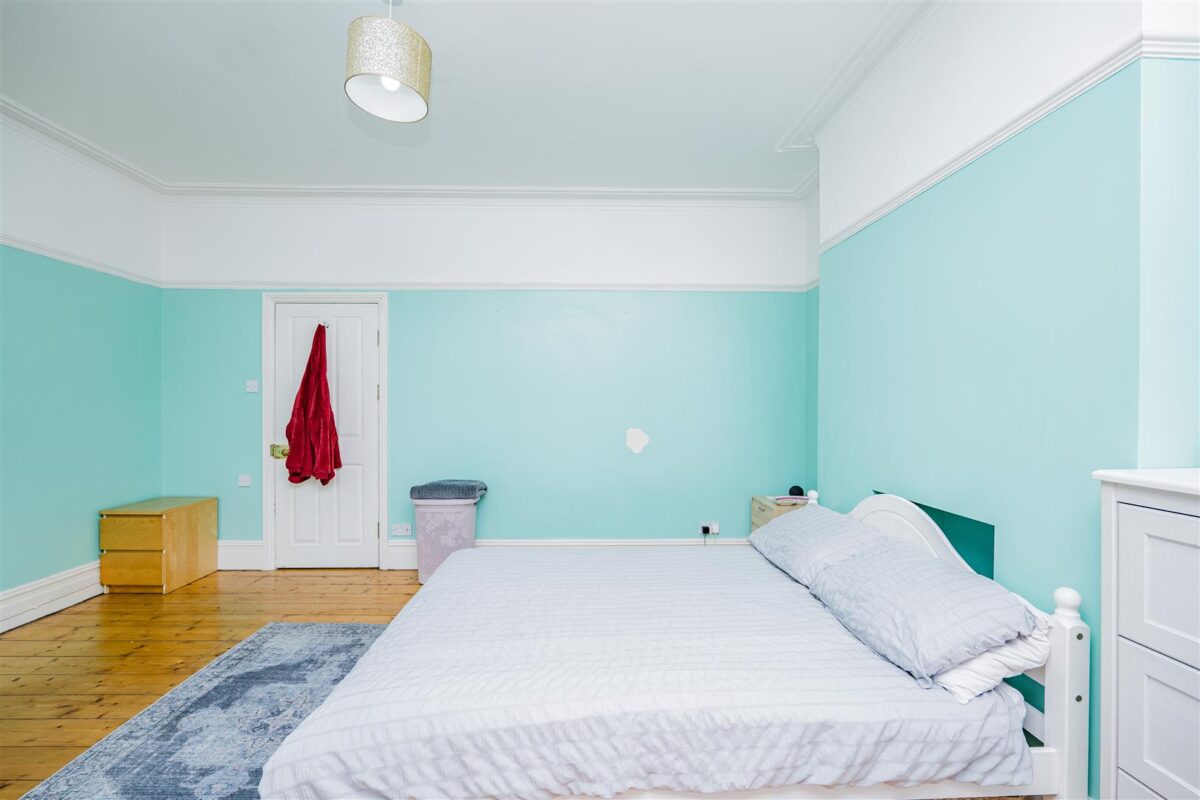 Gladstone Road, Barry