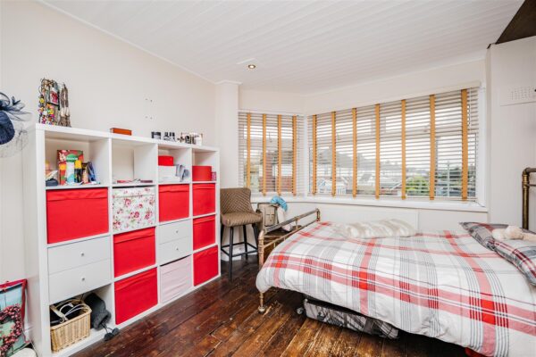 Ridgeway Road, Barry