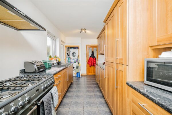 Ridgeway Road, Barry