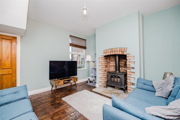 Gladstone Road, Barry