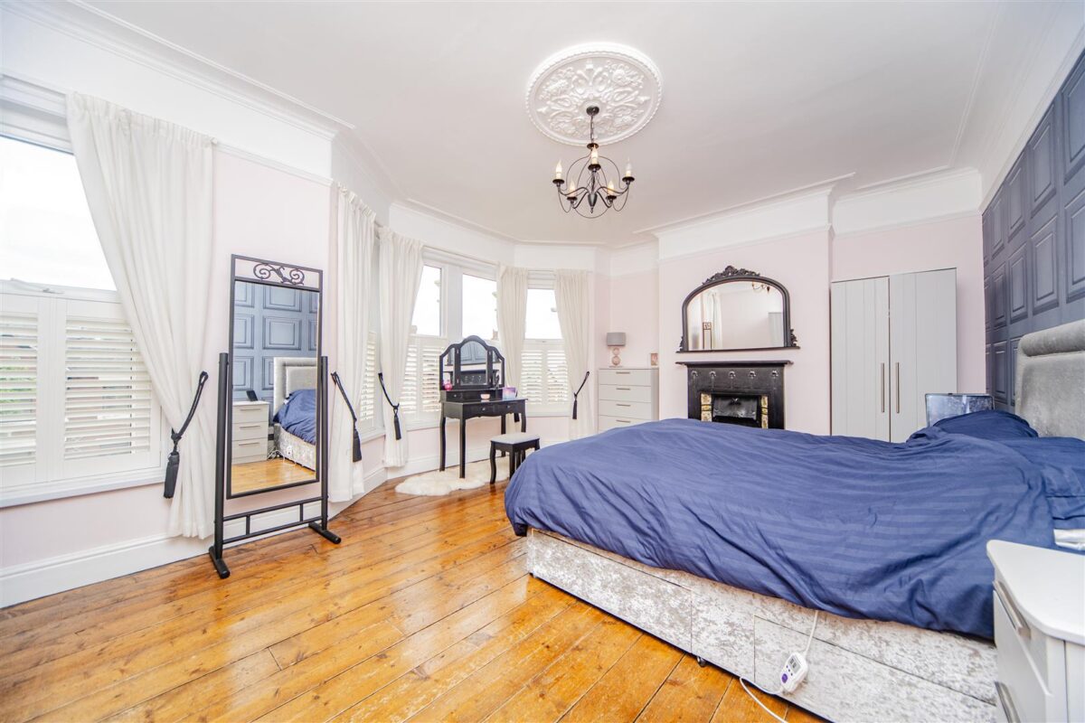 Gladstone Road, Barry