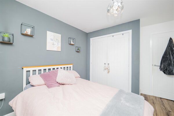 Ffordd Pentre, Barry