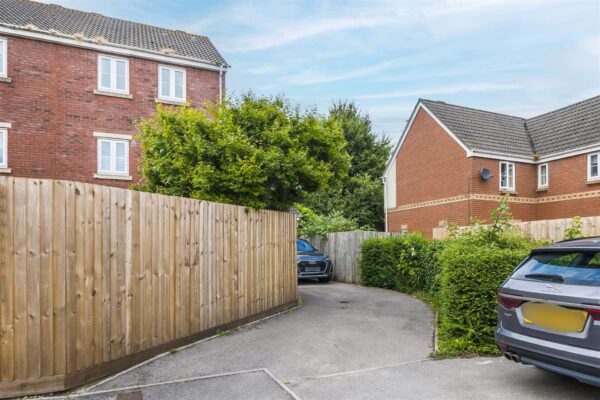 Wyncliffe Gardens, Cardiff