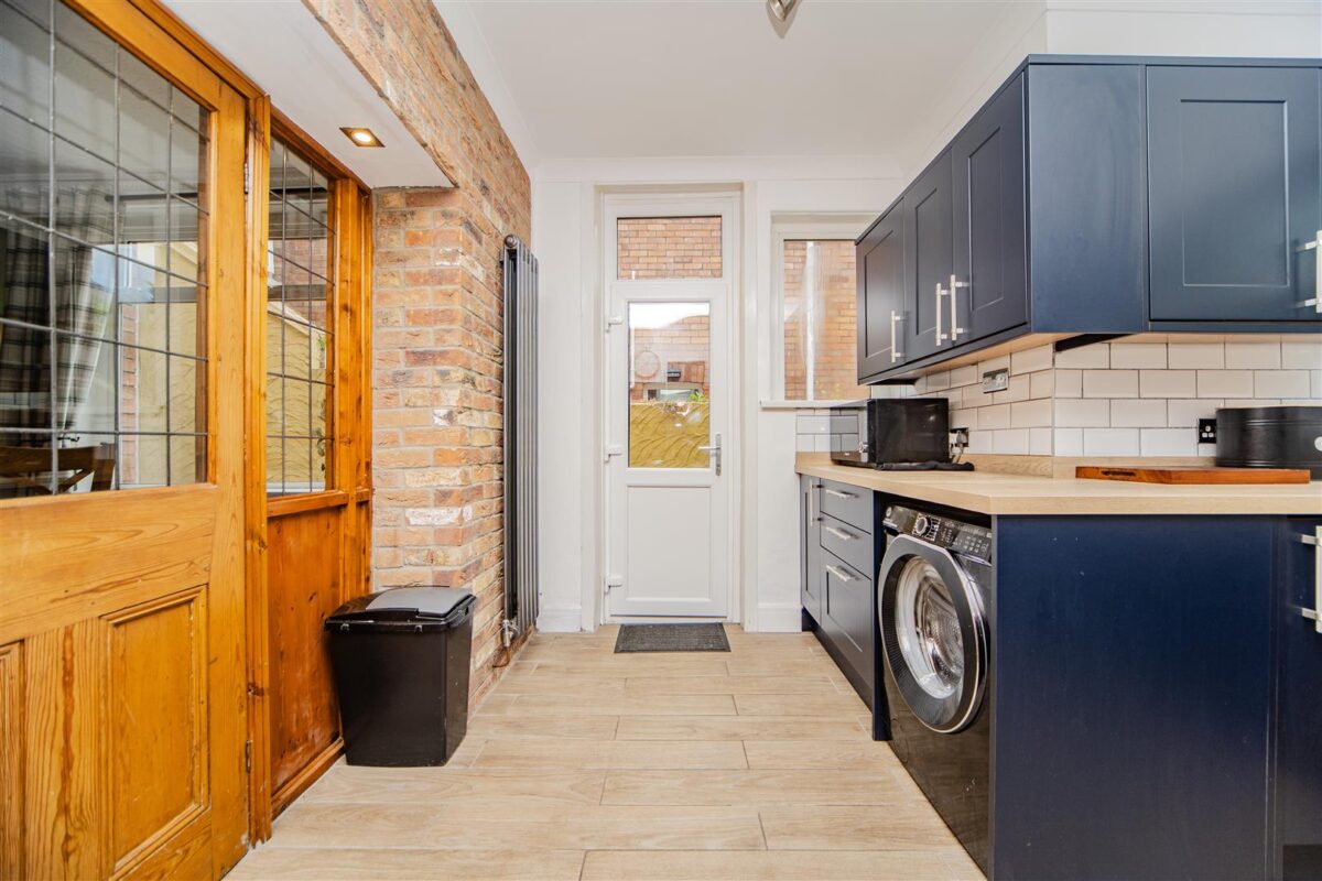 Gladstone Road, Barry