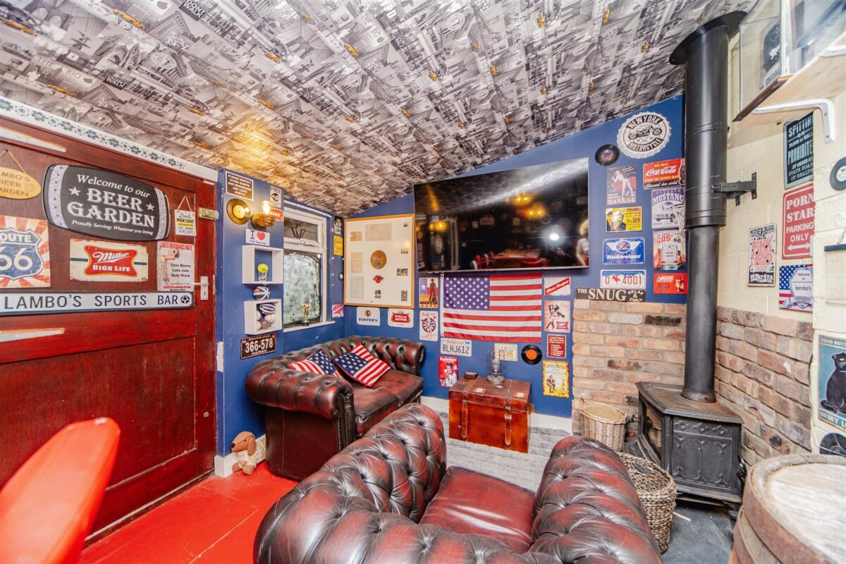 Gladstone Road, Barry