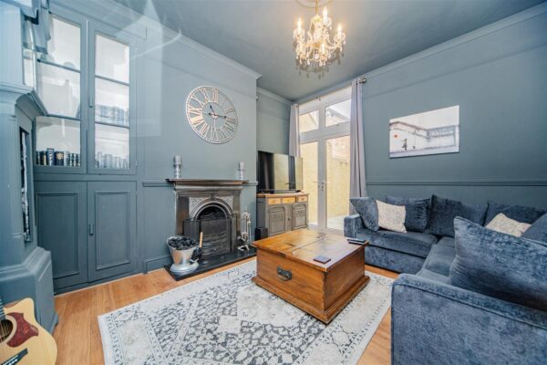 Gladstone Road, Barry