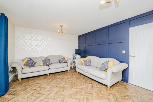 Ffordd Pentre, Barry