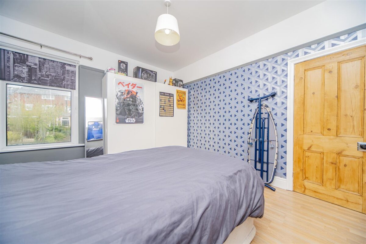 Gladstone Road, Barry