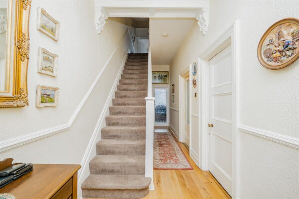 Gladstone Road, Barry