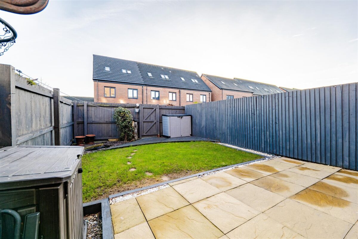 Portland Drive, Barry