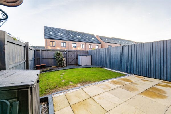 Portland Drive, Barry