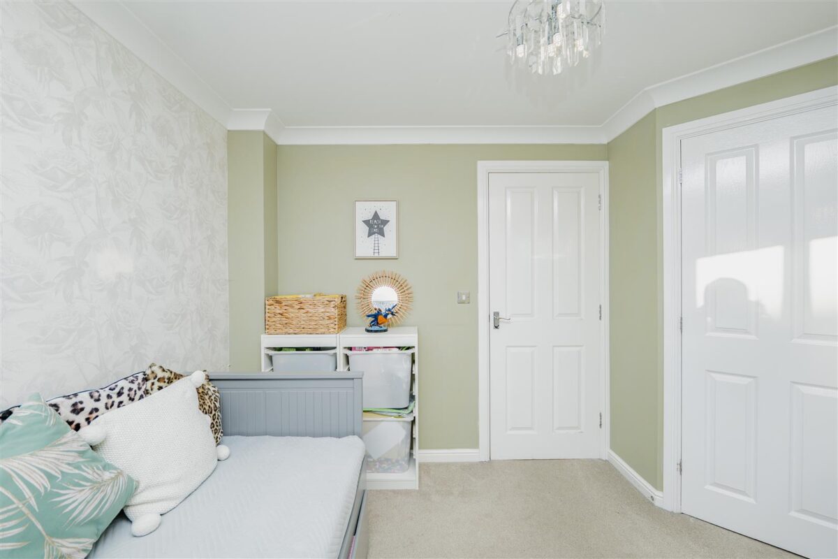 Portland Drive, Barry