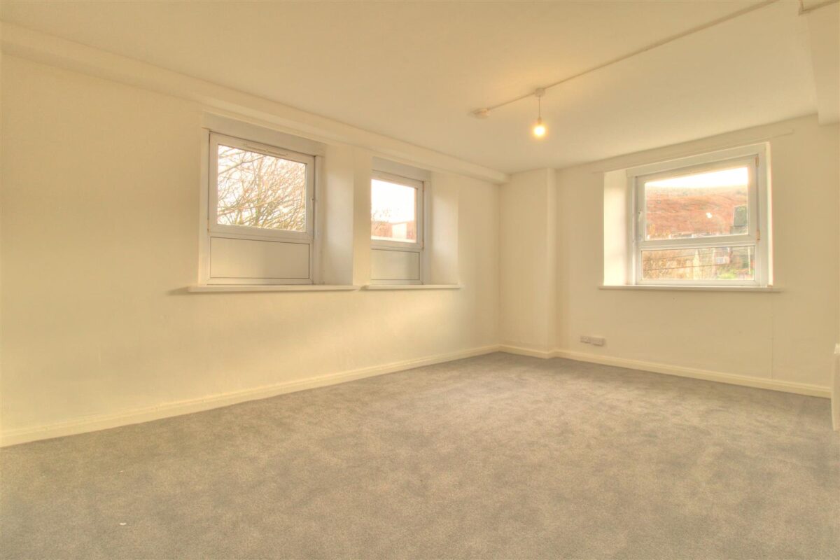 Office Street, Porth