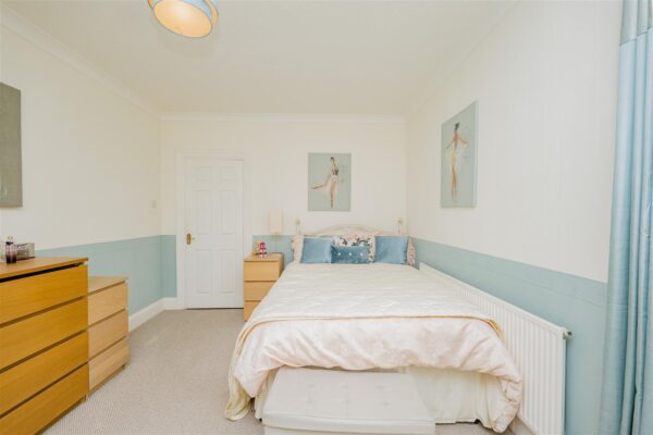 Gladstone Road, Barry