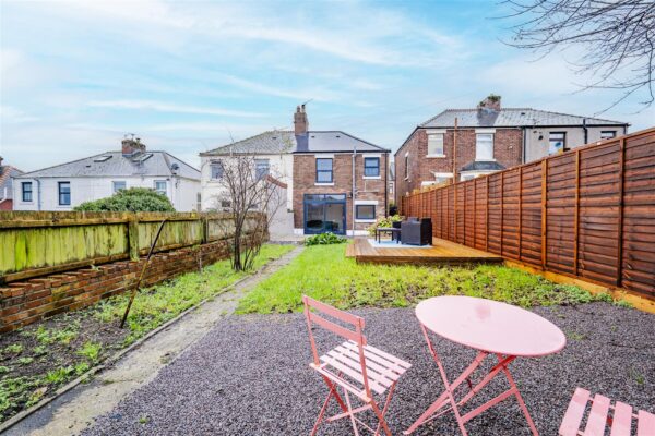 Tynewydd Road, Barry