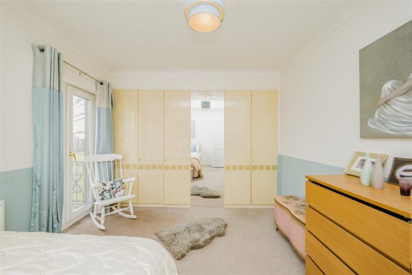 Gladstone Road, Barry