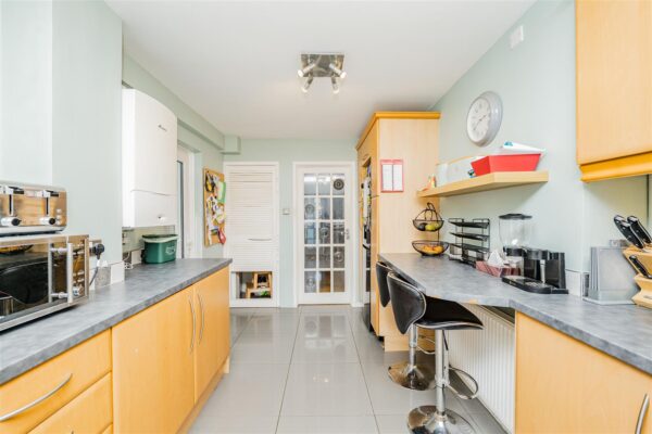 Somerset Road East, Barry