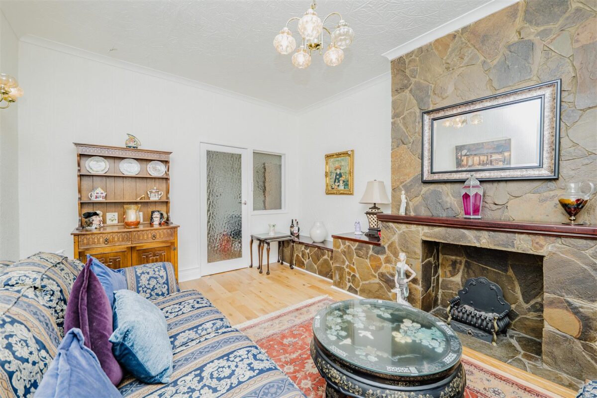 Gladstone Road, Barry