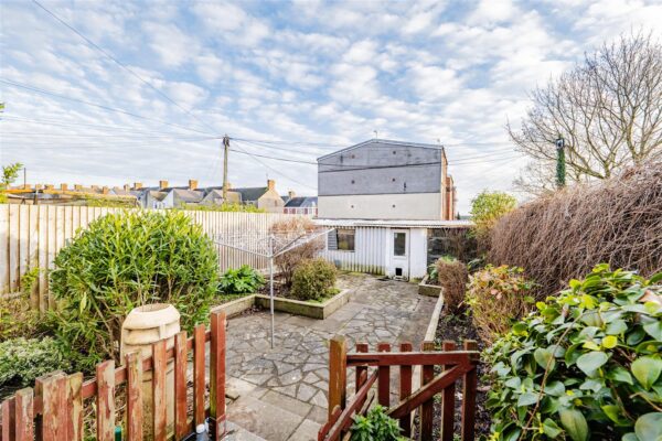 Gladstone Road, Barry