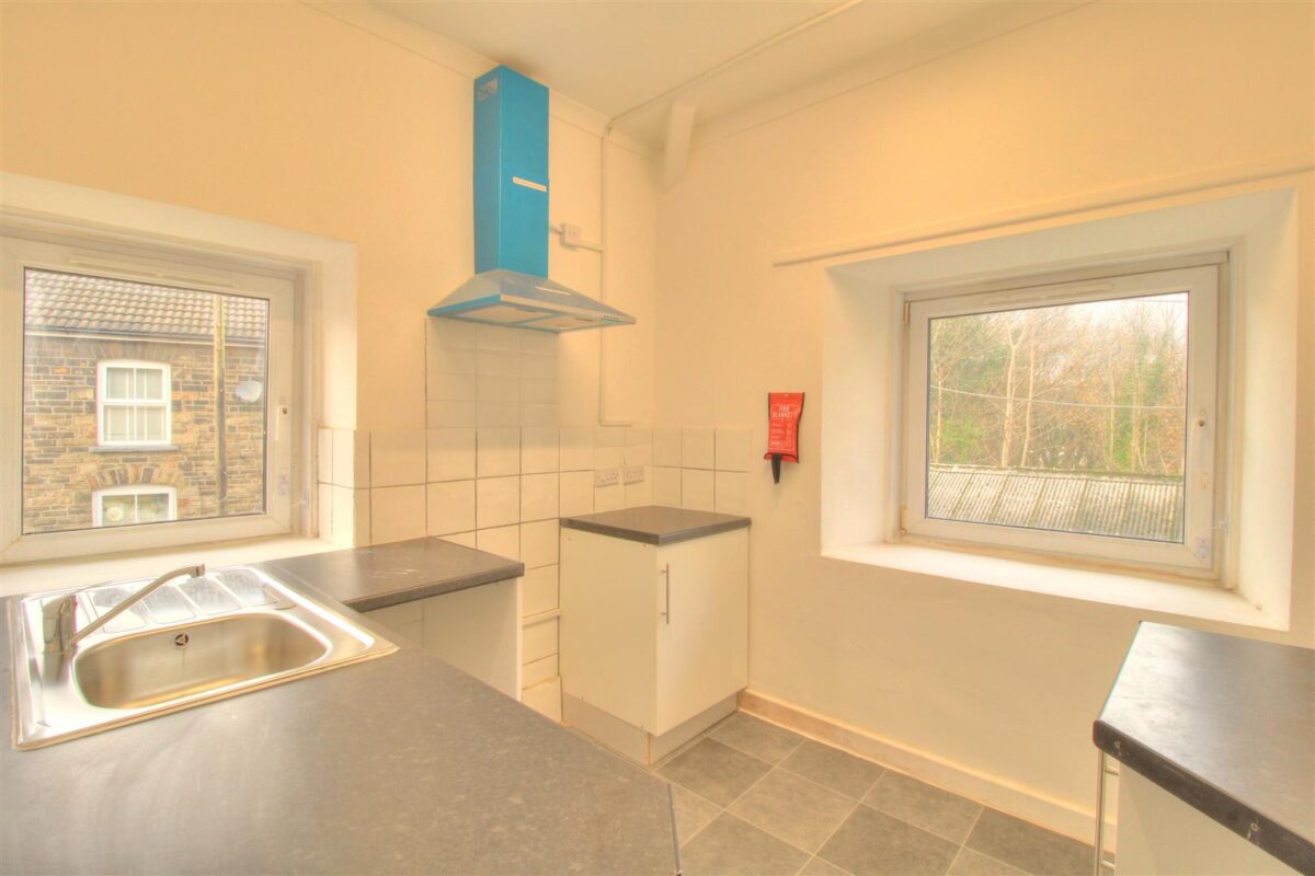 Office Street, Porth