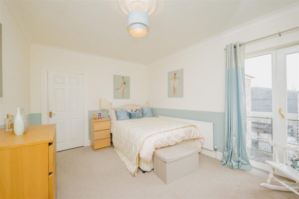 Gladstone Road, Barry