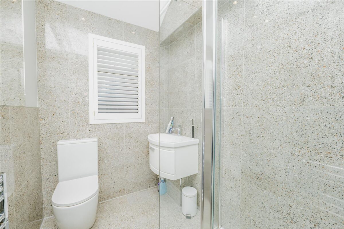 Gladstone Road, Barry