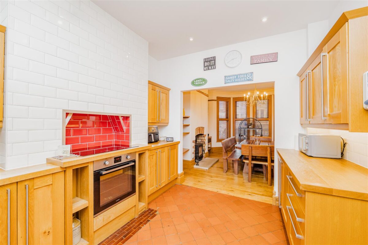 Gladstone Road, Barry