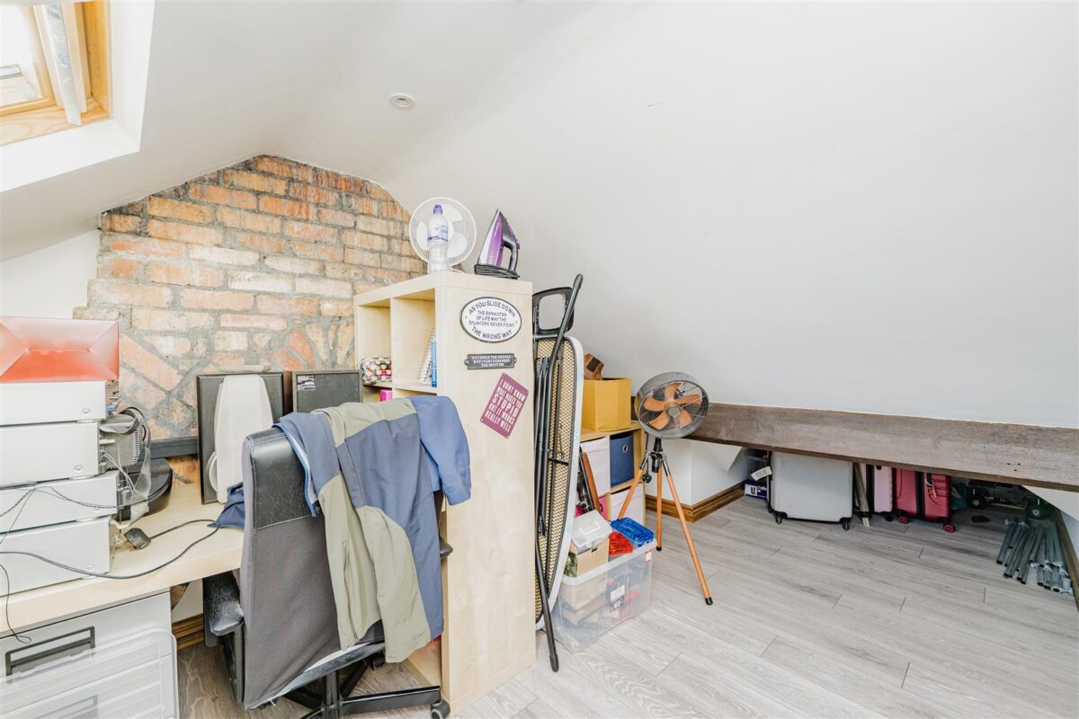 Gladstone Road, Barry