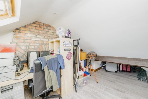 Gladstone Road, Barry