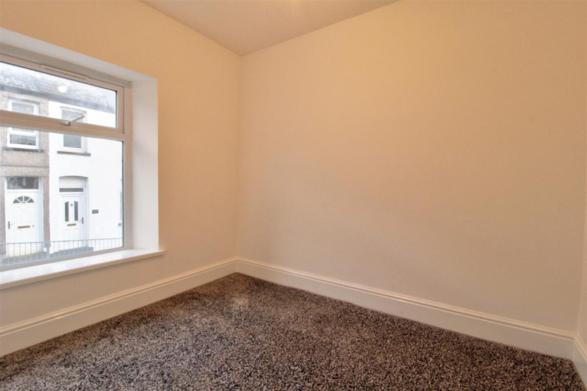 Hurford Crescent, Graigwen, Pontypridd