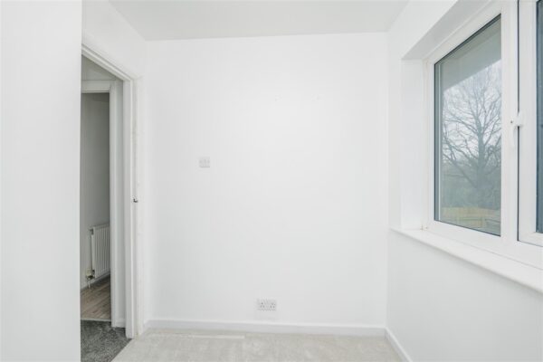 Laburnum Close, Barry