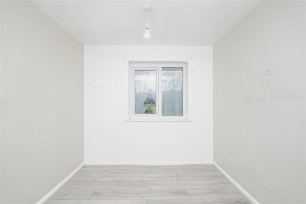 Laburnum Close, Barry