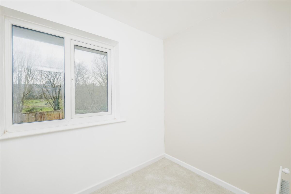 Laburnum Close, Barry