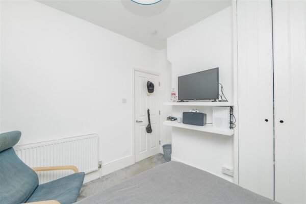 Gladstone Road, Barry