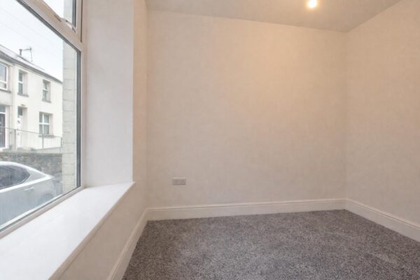 Hurford Crescent, Graigwen, Pontypridd