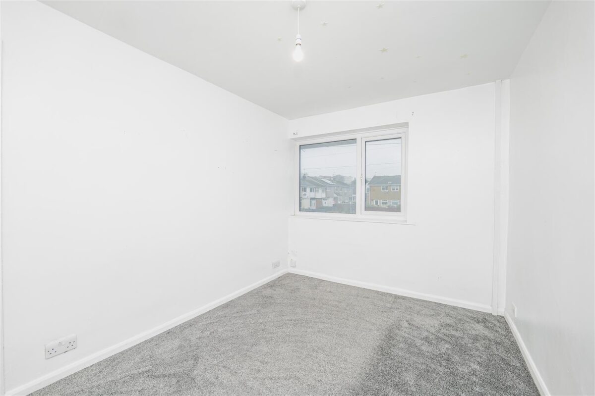 Laburnum Close, Barry