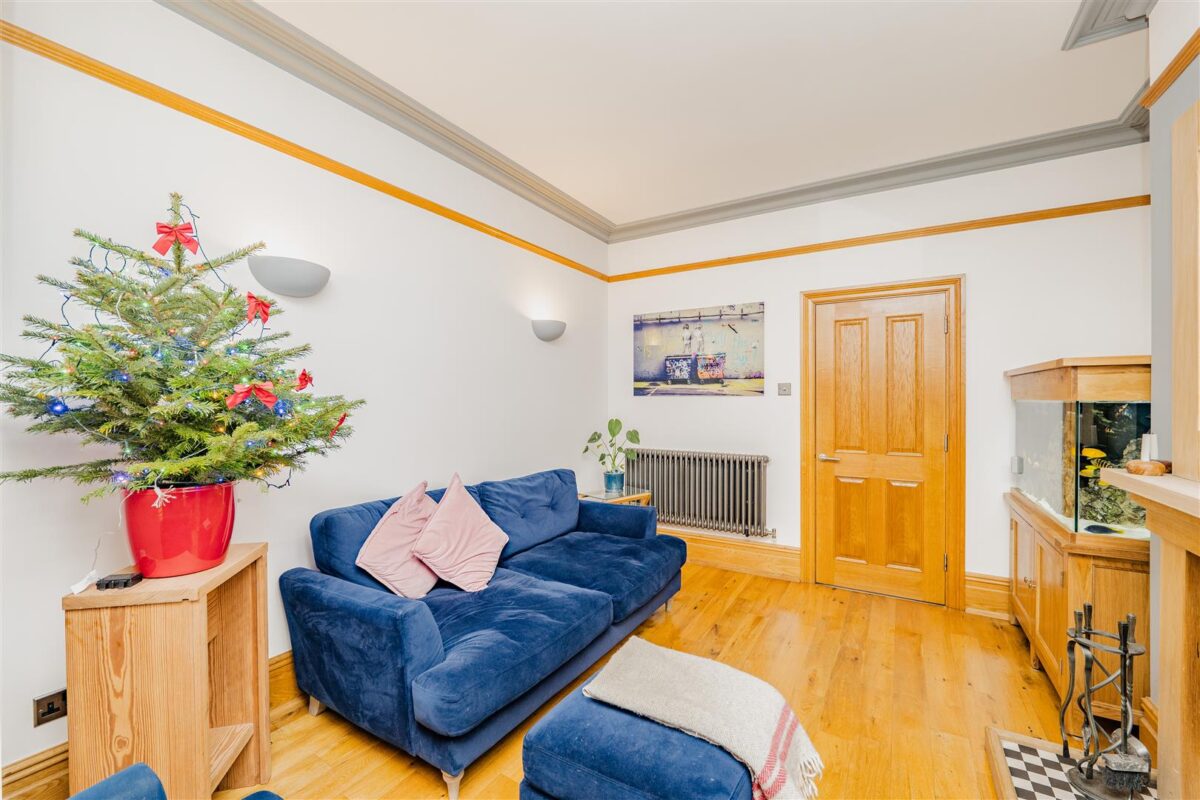 Gladstone Road, Barry